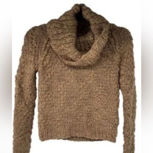Viviene Tram chunky knit cowl tan sweater
